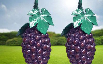 農(nóng)場(chǎng)藤條擺放仿真葡萄玻璃鋼水果雕塑