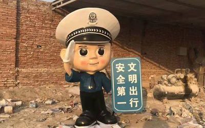 城市街道玻璃鋼卡通創(chuàng)意警察雕塑