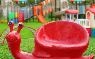 幼兒園玻璃鋼創意抽象蝸牛雕塑
