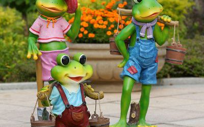 景區公園玻璃鋼開通彩繪青蛙雕塑