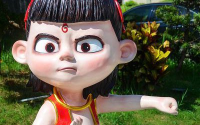 電影院商場(chǎng)玻璃鋼卡通動(dòng)漫人物哪吒雕塑