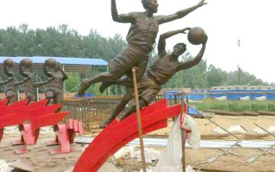 學(xué)院玻璃鋼仿銅打籃球運(yùn)動(dòng)人物雕塑