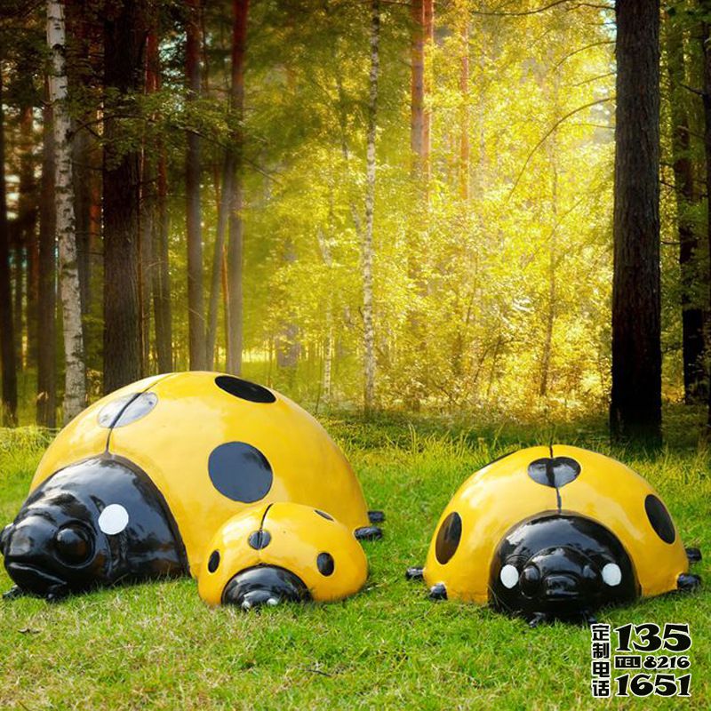 戶外公園擺放的玻璃鋼卡通七星瓢蟲雕塑 戶外公園擺放的玻璃鋼卡通七星瓢蟲雕塑