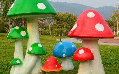 公園草坪玻璃鋼卡通蘑菇裝飾品園林景觀雕塑