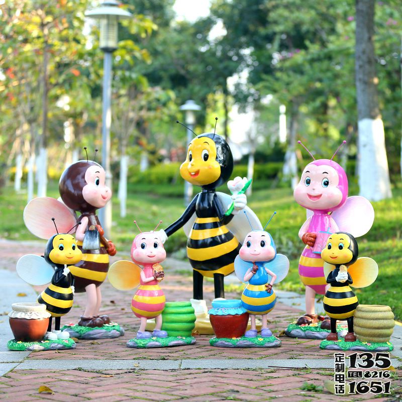 戶外景區(qū)游樂場玻璃鋼彩繪卡通蜜蜂雕塑 戶外景區(qū)游樂場玻璃鋼彩繪卡通蜜蜂雕塑