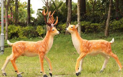 戶外草坪玻璃鋼仿真動物梅花鹿雕塑