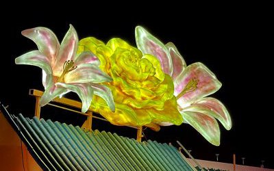 玻璃鋼發光花朵造型雕塑